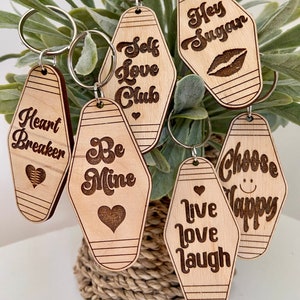 Motel-Schlüsselanhänger aus Holz – Geschenk aus Holz – Motel-Schlüsselanhänger – Schlüsselanhänger