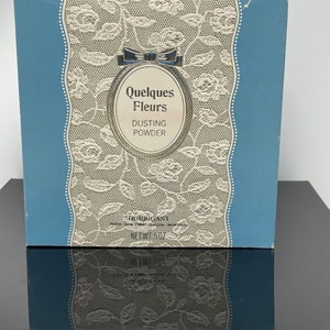 Vintage Houbigant Queiques Fleurs Dusting Powder