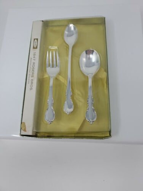 1847 Rogers Bros. Silver plated infant feeding set