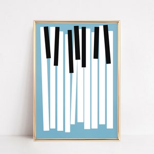 Pode incluir: Uma impressão emoldurada de um design minimalista com um fundo azul e teclas de piano pretas e brancas.