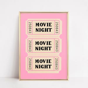 映画ナイトチケットポスター | ピンクのレトロ映画プリント | 映画好きの壁アート | プレッピーシアタークラブパーティーデコレーション | 印刷可能な入場券サイン