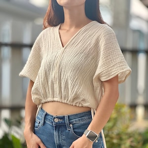 Muslin Double Gauze V-Neck Blouse with Adjustable Crop Top