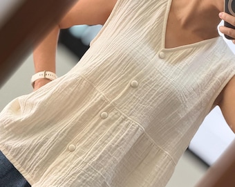Women’s Sleeveless Double Gauze Button-Up V-Neck Blouse
