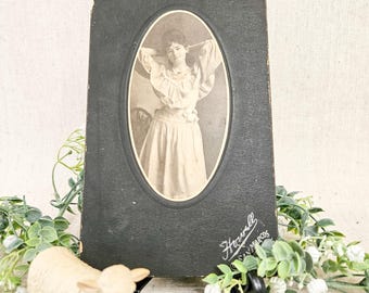 1904 Studio Cabinet Photo of Young Girl