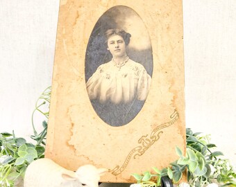 1906 Studio Cabinet Photo of a Young Woman