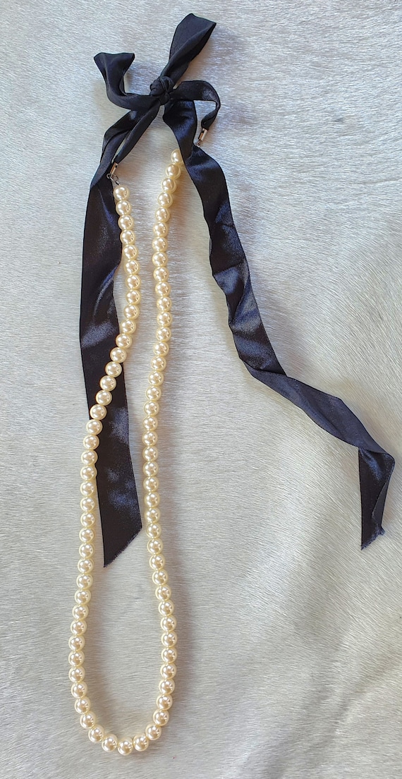 Pearl Necklace With Ribbon Tie. - Etsy