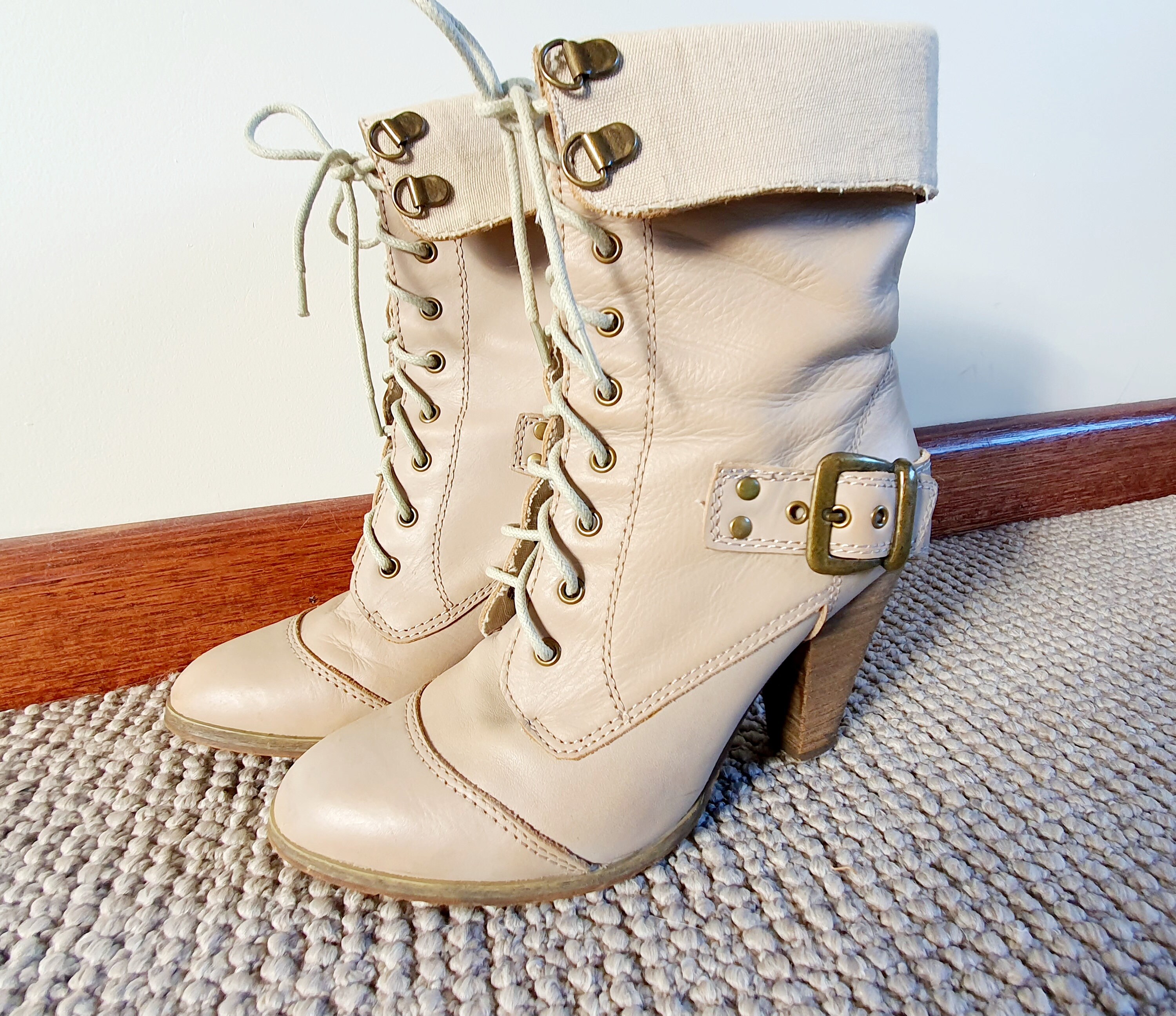 Jessica simpson boots España