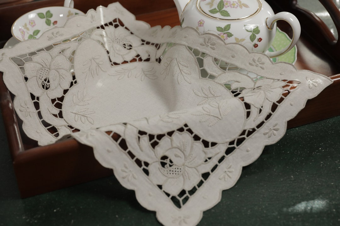 Classic Italian Style Table Runner Placemat Hand Embroidery Etsy