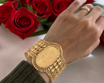 Rafah 21K Pleated Gold Bracelet