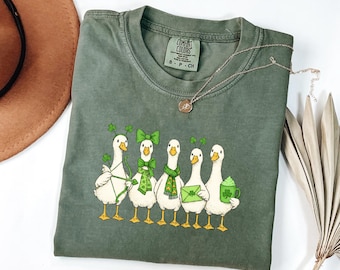 Comfort Colors  St Patrick's Day Goose Tee - Lucky Goose On The Loose Shirt - Irish Silly Goose T-Shirt