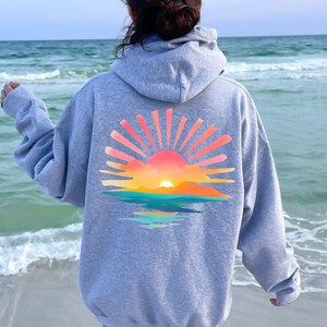 Retro Sunshine Hoodie, Retro Sunset Rays Wavy Back Sweatshirt, Sun Rays Sweater, Beachy Vibes, Retro Summer Time , Sunset Sweatshirt bild 6