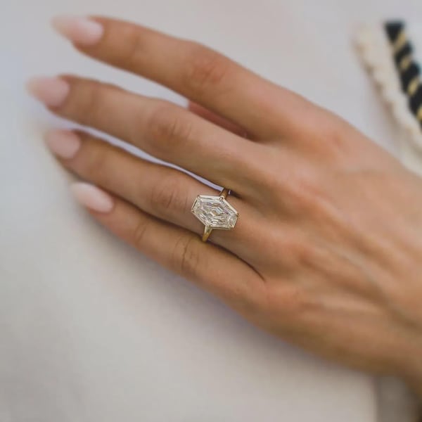 Hexagon Cut Moissanite Engagement Ring, Bezel Set Solitaire Ring, 14K Gold Geometric Promise Ring, Minimalist Bridal Ring, Gift for Her