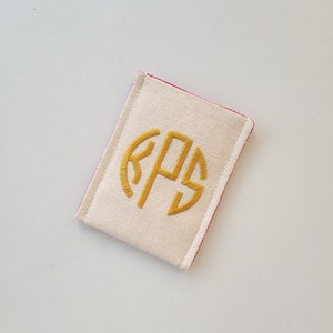 Custodia per pillola anticoncezionale con monogramma, piccola custodia per soldi con monogramma