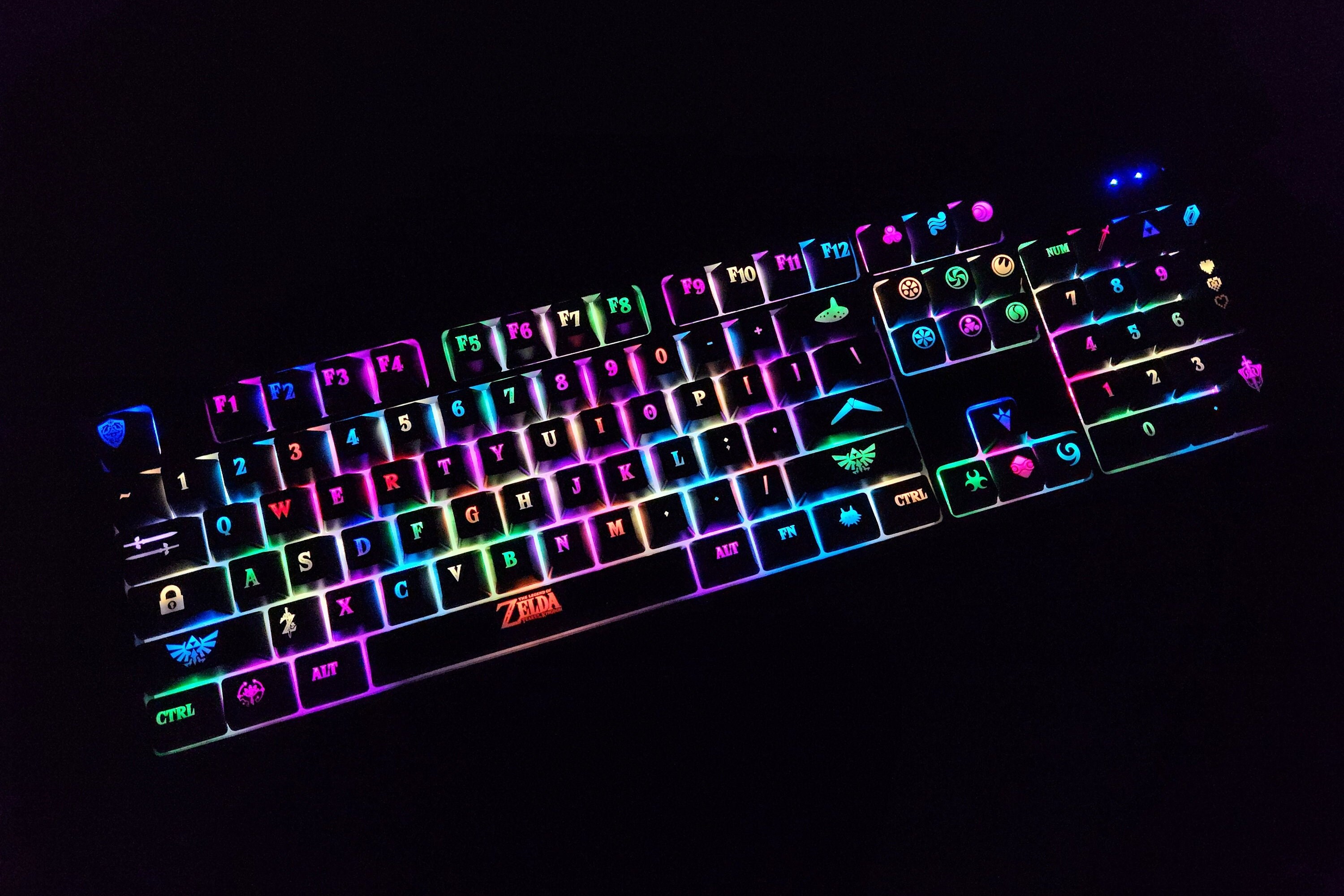 ゼルダの伝説テーマのバックライト付きキーキャップセット