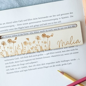 Personalisierte Lesehilfe Geschenk zur Einschulung Hilfe für Erstklässler Blumenwiese