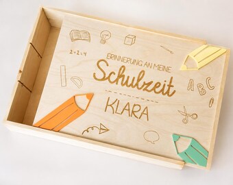 Personalized wooden memory box for starting school | Design: School icons | Memories of my school days | Back to school keepsake box