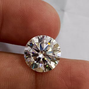 7 mm (1 ct+)  Round VVS1 D color Loose Moissanite Gemstone with GRA certificate