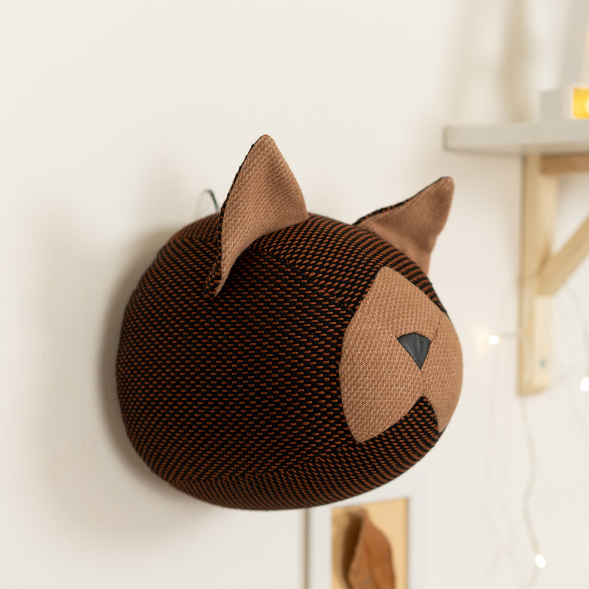 Whisker city novelty cat bed hut cheap