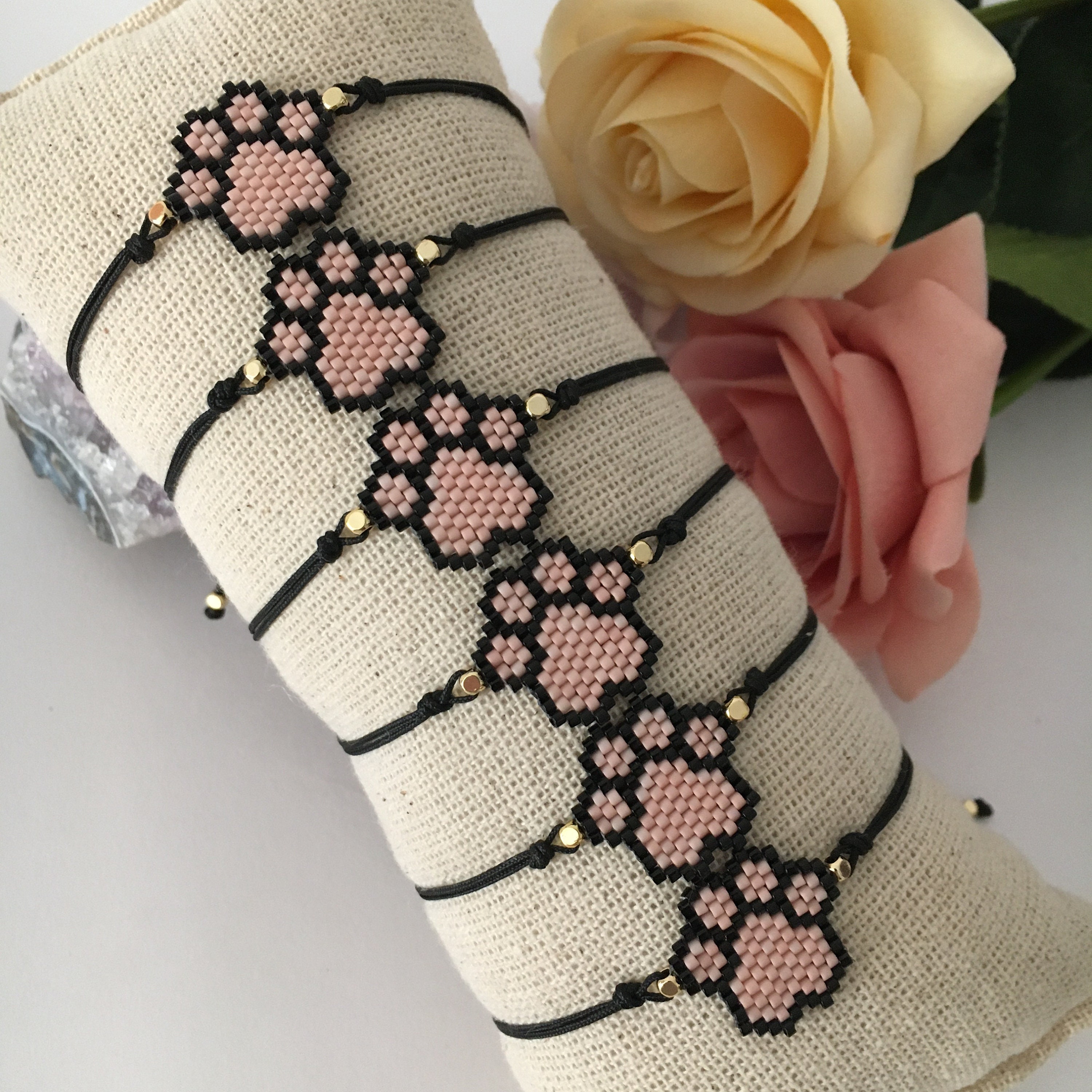 Braccialetto regolabile con perline Miyuki a forma di artiglio di gatto minimalista, regalo per amanti dei gatti, regalo unico per baby shower - Italia