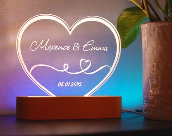 Personalisiertes Nachtlicht für Paare, Geschenkidee zur Hochzeit, Geschenk für Verliebte – Lampe mit eingraviertem Herz, Vornamen und Datum, Valentinstag