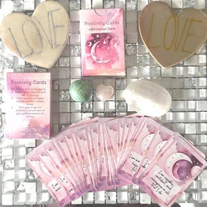 Positivitätskarten, Affirmationen, Set mit 30 Karten, wähle eine pro Tag als Thema für Tag, mache eine Verbreitung als Orakelkarte, benutze sie für heilende Kunden