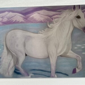 Hoogtrillingswenskaart of set van 4 kaarten: sereniteit (wit paard in de sneeuw)