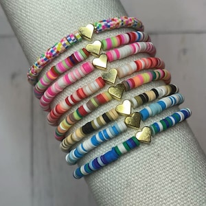 Custom Bead Bracelet Personalized Gold Heart Heishi Beaded Bracelet Stackable Stretch Bracelet Gift Idea Trendy Jewelry for Women and Girls