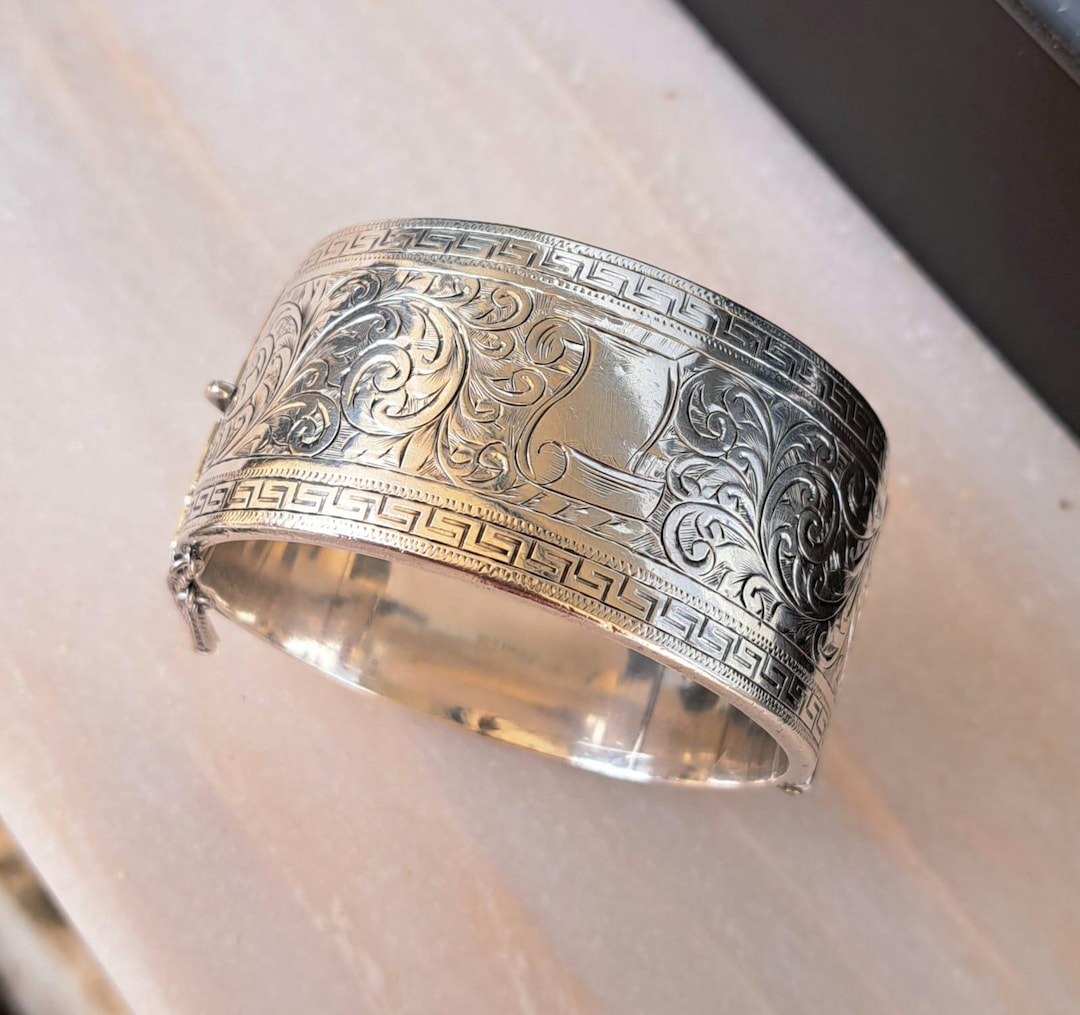 A Vintage Sterling Silver Hinged Bangle - Etsy