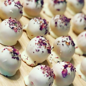 6 Rose Truffles- White Chocolate