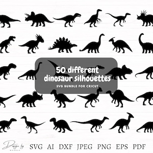 Puede incluir: Siluetas negras de dinosaurios en varias poses sobre un fondo blanco. La imagen incluye el texto "50 different dinosaur silhouettes" y "SVG bundle for Cricut". La parte inferior de la imagen incluye el texto "Design by Magnus".