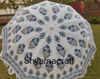 Handgemaakte Indiase tuinparasol: grote parasol met bloemenblokprint