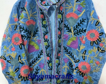 Chaqueta de terciopelo Suzani bordada: un abrigo bohemio de invierno para mujer