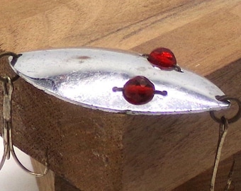 Red Eye Wiggler Spoon Lure ... Vintage ... 1950's