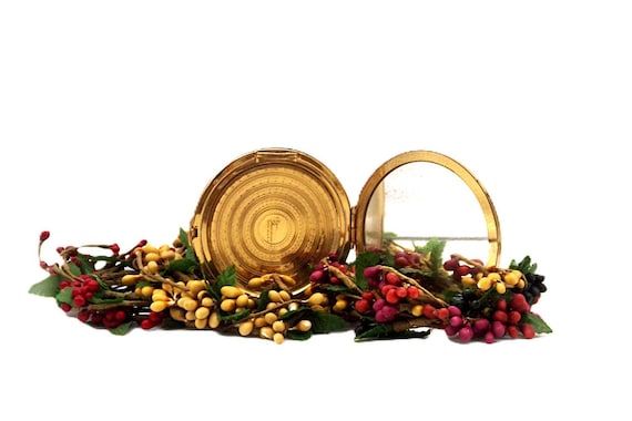 1960s Elgin American Gold Etched Powder Compact - image 4