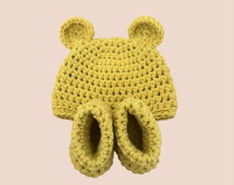 Crochet Baby Hat and Booties Set – Newborn Outfit, Baby Shower Gift, Baby Photo Prop, Handmade Accessories, Pregnancy Announcement