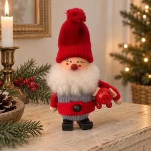 Vintage Ljungströms Tomte med gris: handmålad handgjord svensk jultomte (15 cm)