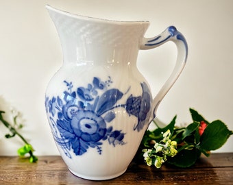 Vintage Elegance Unveiled: Royal Copenhagen Blue Flowers Curved Fluted Little Creamer/Jar/Pitcher