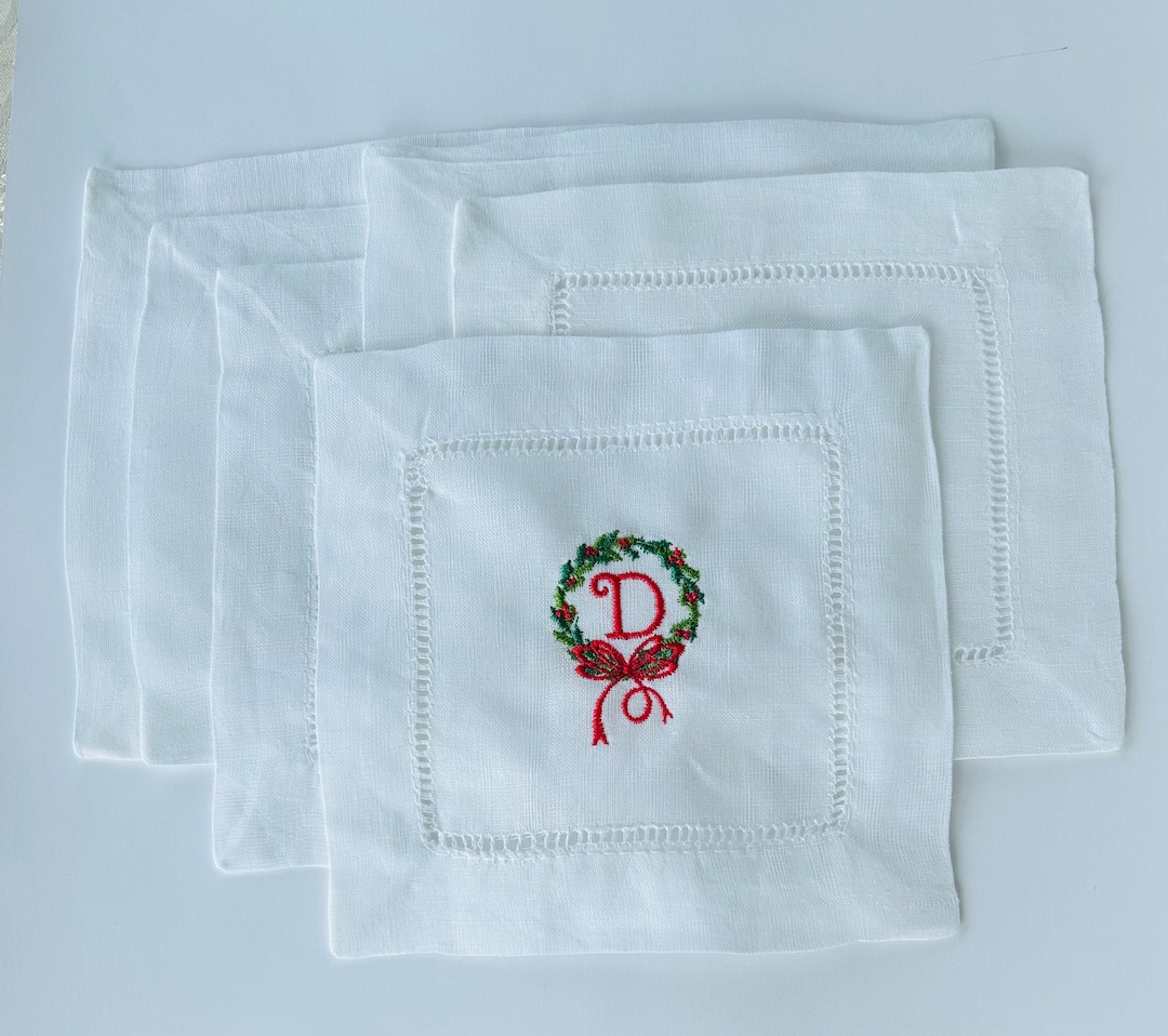 Christmas Cocktail Napkin Set/ Christmas Cocktail Napkins/holiday