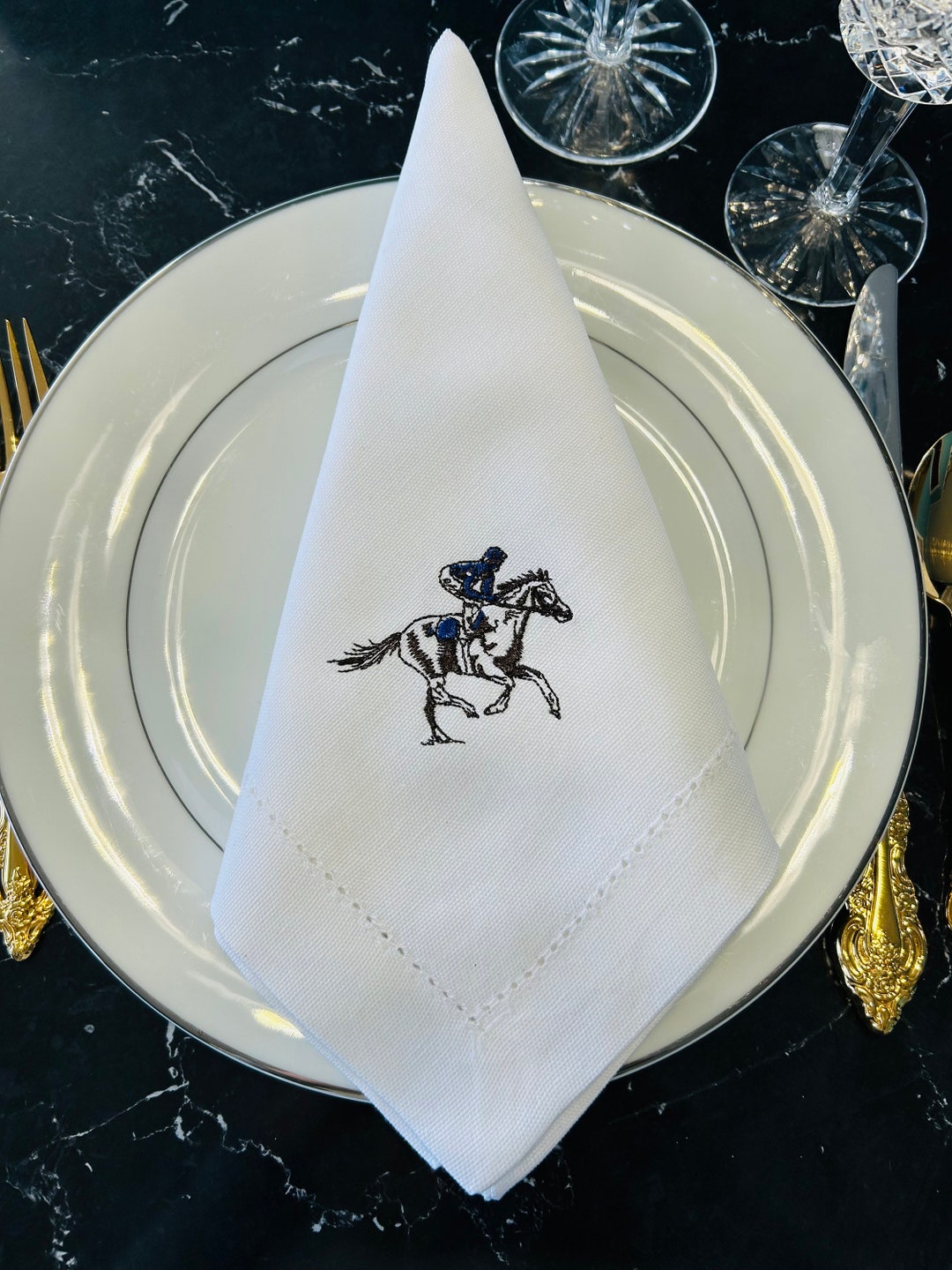 Embroidered Horse Napkins/dinner Napkins/ Horse Race Napkins/ Jockey