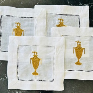 Set of 4 Embroidered Kentucky Derby Cocktail Napkins/Horse napkins/Bar cart/Drink napkins/Race Day Party/Derby Party/