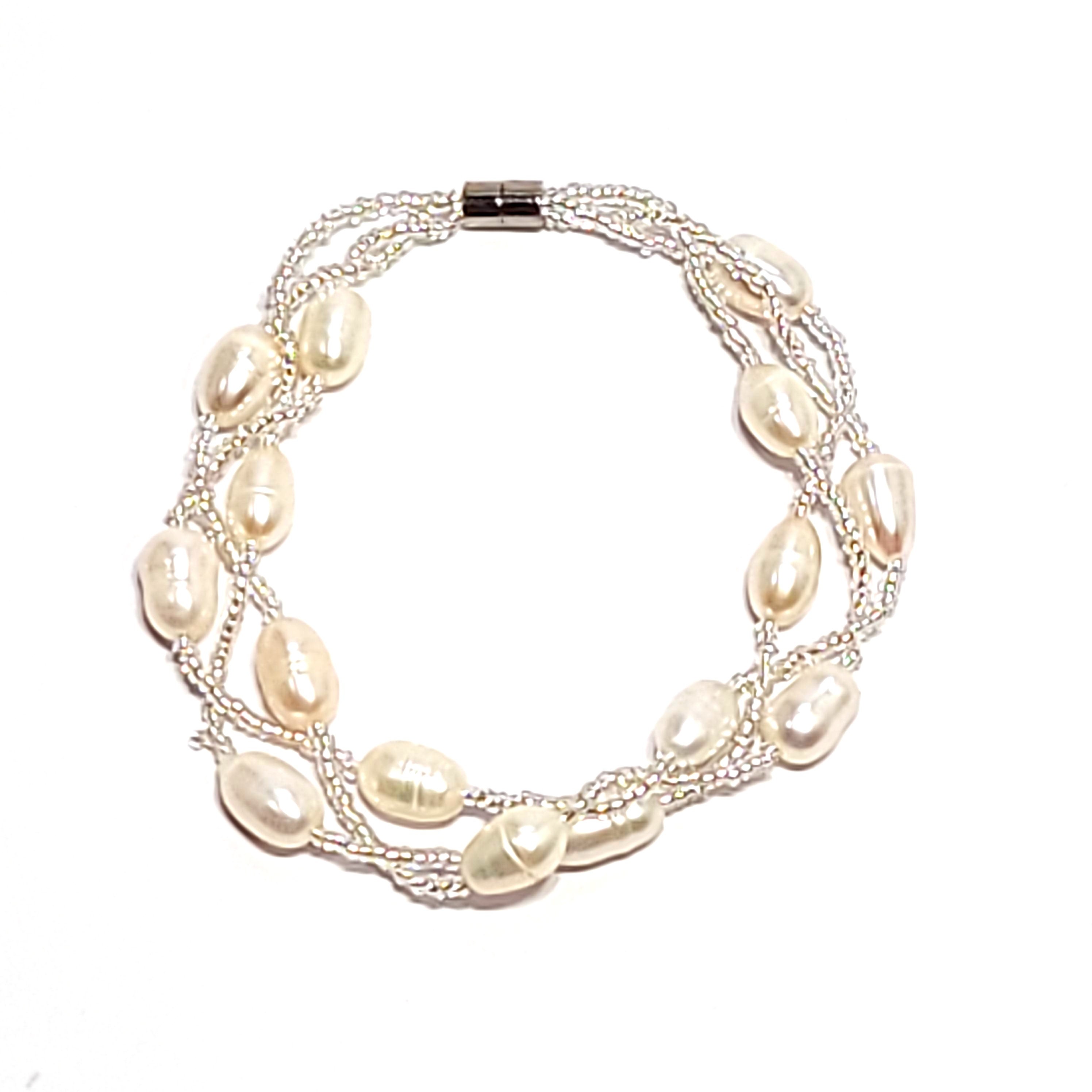 ブレスレット LESS IS MORE Freshwater Pearl Bracelet 14K Gold Field Magnet Freshwater Pearl Bracelet, 14K Gold Filled Beaded Pearl
