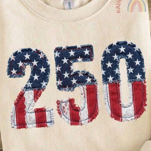 EUA 250 PNG, Sublimação do 250º Aniversário, Renda Jeans com Efeito Patchwork DTF, Design Patriótico Shabby Chic, Número da Bandeira Americana 1776-2026