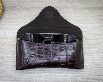 Croco Pattern Leather Brown Sunglasses Holder, Protective Glasses  Cover, Custom Glasses Case,  Vintage Sunglasses Pouch