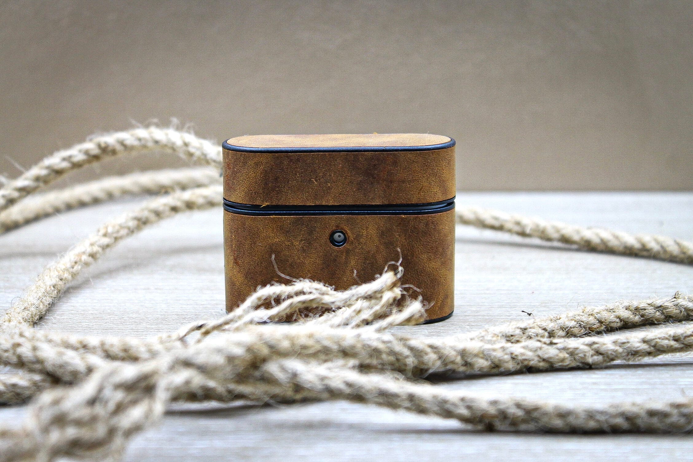 Custom Camel Leather Airpod Holder, Protective Airpods Pro / 2 & Airpods 1/2 Cover, Soft Airpod Case, Vintage Airpod Pouch