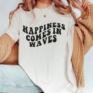La felicidad viene en las olas Svg Png Salud mental Svg Retro Svg Trendy Svg Ondulado Apilado Groovy Estética Positiva Svg Cita Inspirador Svg