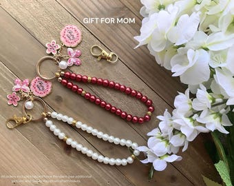 Mother’s Day Beaded Bracelet Keychain, Glass Beads & Floral Charm Wristlet for Phone, Wristlet for Keys or Purse, Gift for Mom or Yourself