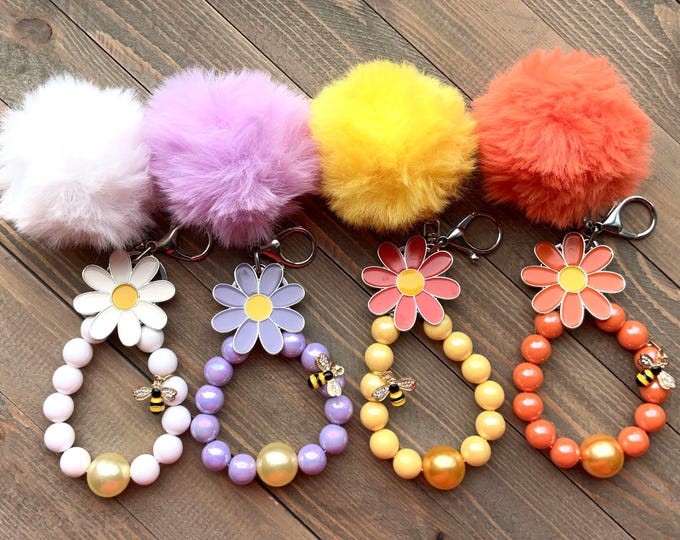 Featured listing image: Daisy Wristlet Keychain – Key Ring Bracelet with Bee Charm