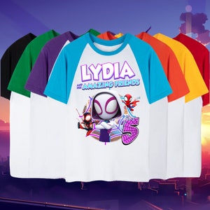 ゴーストスパイダーにインスパイアされた誕生日Tシャツ、女の子のスパイダーマンの友達のテーマパーティー、パーソナライズされたシャツ、スパイダーマンの女の子のテーマゴーストスパイダーマングウェンのテーマガール