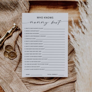 Wie kent mama beste baby shower spel, afdrukbare baby shower games, hoe goed ken jij mama, bewerkbare sjabloon, Canva, downloadbaar, 5x7