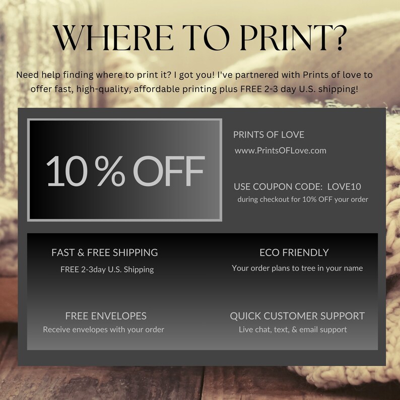 K&ouml;nnte beinhalten: Eine Werbegrafik mit dem Text "WHERE TO PRINT?" und "10% OFF." Sie enth&auml;lt auch Informationen zu Prints of Love, einschlie&szlig;lich ihrer Website und eines Gutscheincodes. Der Hintergrund ist eine weiche, neutrale Farbe.